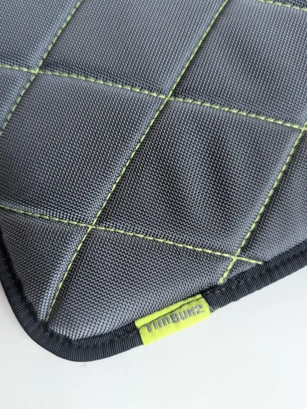 TimBuk2 apple Ipad E-Reader Sleeve Tablet Case